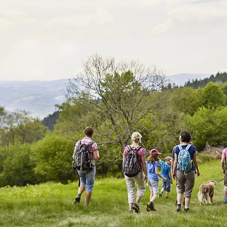 Otel Elzland 9 Linden