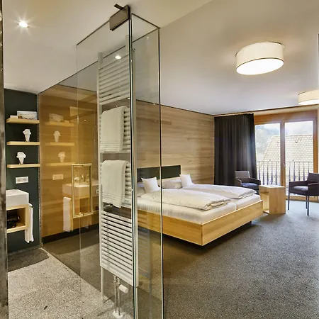 Otel Elzland 9 Linden 4*