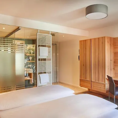 Elzland 9 Linden Business&familien Hotel 4*